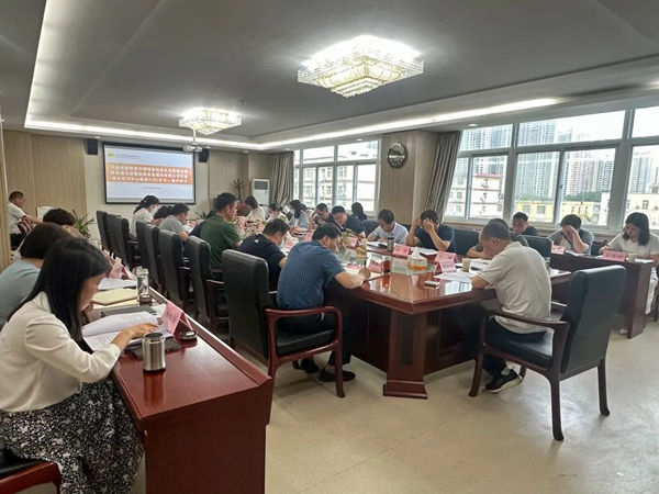 公司組織主題教育讀書班暨公司黨委理論學(xué)習中心組第六次（擴大）集中學(xué)習